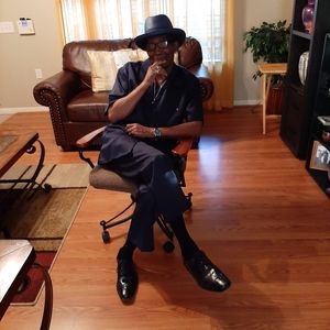 Meet your Posher, Marshall